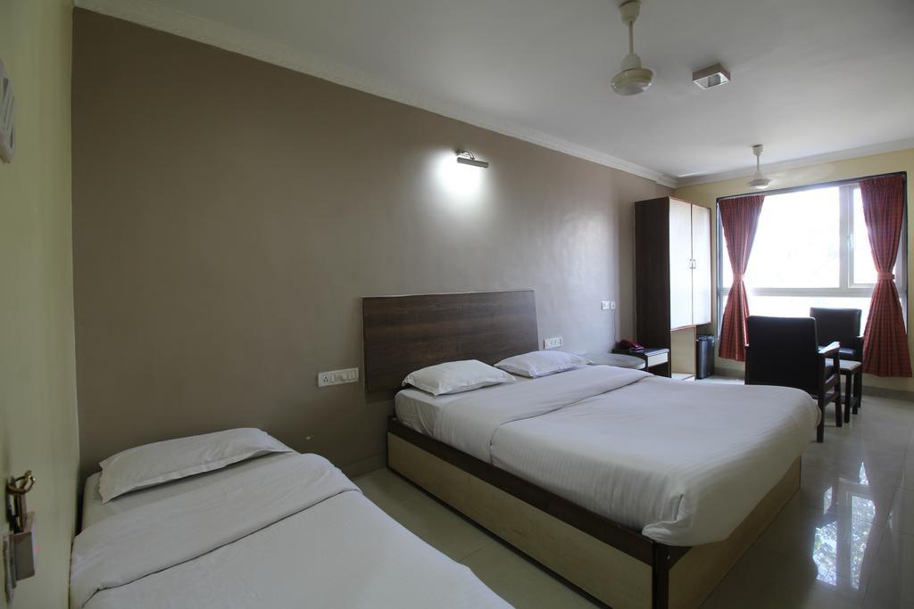 Hotel Samrat Mumbai Zimmer foto